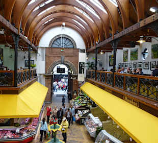 Auf der 1. Etage, Blick in den Markt