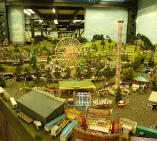 Mitteldeutschland - Riesige Kirmes