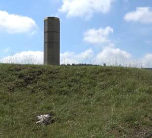 Stauferstele Burg Niederhaus