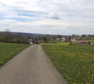 Vulkankrater-Rundweg Apfelstetten