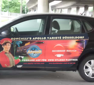 Werbung im Eingangsbereich