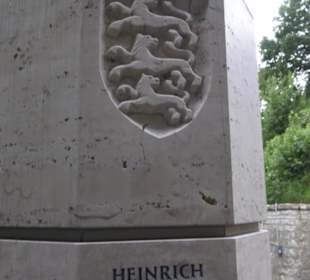 Stauferstele Nr. 25 - Burg Hohen Neuffen