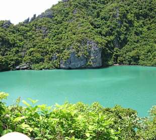 See auf Koh Mae Koh