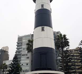 Faro de la Marina am Malecón de Miraflores