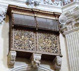 Logenplätze in der Kirche san Michele