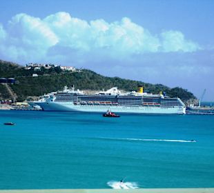 Kreuzfahrtschiffe im Hafen