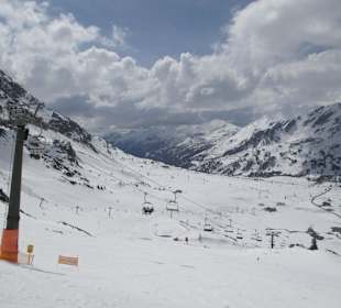 Blick von der Skipiste ins Tal