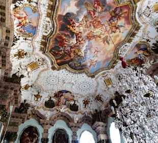 Im Marmorsaal von Schloss Weissenstein