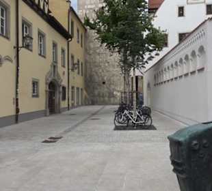 Stift Unserer Lieben Frau zur Alten Kapelle