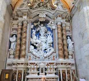 Seitenaltar in der Kathedrale Santa Maria