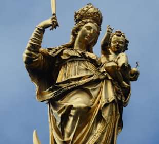 Maria, die Patrona Bavariae auf der Mariensäule