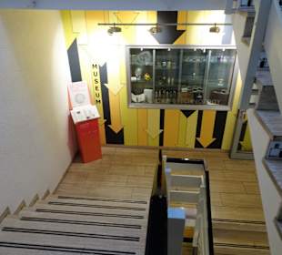 Rundgang durch das Europäische Flakonglasmuseum