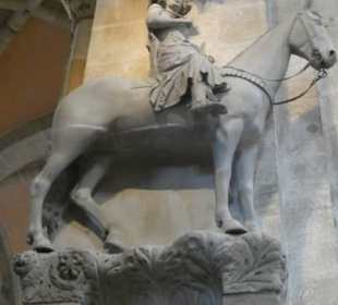 Der Bamberger Reiter im Bamberger Dom am Ostchor