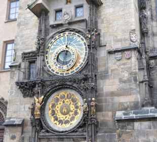 Blick auf die artronomische Uhr