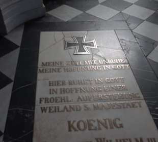 Mausoleum 
