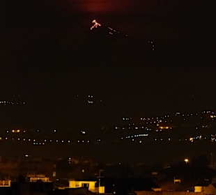 Der Ätna von der Dachterrasse bei Nacht