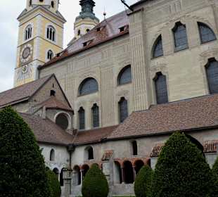 Dom