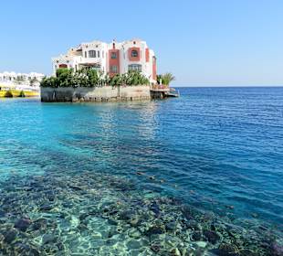 Schnorchelriff mit Hafen