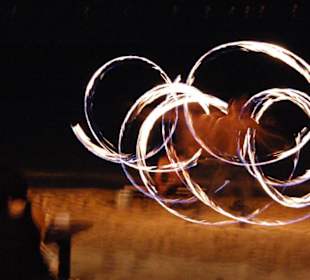 Feuertänzer abends im Seawrap