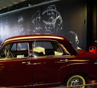 Im Museum Fahrzeugaustellung