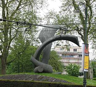 Современное Брюселлю не чуждо