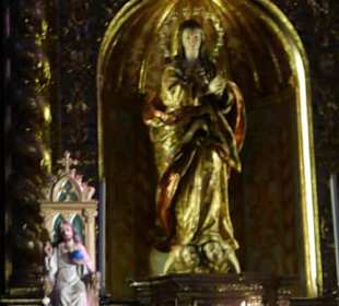 Ermita de San Telmo: bei der Innenbesichtigung