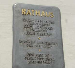 Geschichtstafel am Rathaus von Burgkunstadt