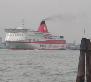 Fähre auf dem Canale della Giudecca 1