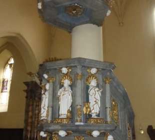 In der Stadtpfarrkirche / im Steigerwald-Dom