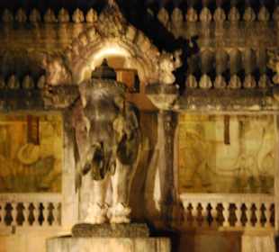 Fantasea Elefantentempel der Show > Super 