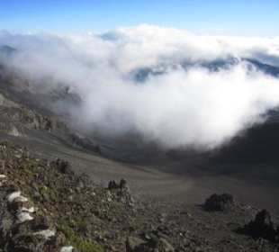 Wolkenfestzen am frühen Morgen