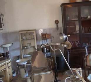 Erstes Geschoss - Arbeitszimmer des Arztes