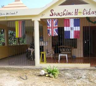 Gebäude Reisebüro Sunshine Holiday, Turinter