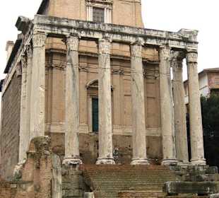 Tempel des Antoninus & Faustina