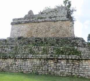 Ein Spaziergang auf dem Ruinen Gelände