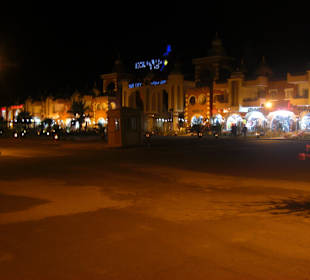 Cleopatra Basar Shopping 