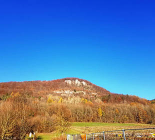 Der gewaltige Berg zum Klettern