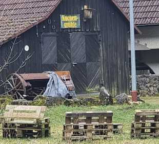 Mit Paletten Sitzmöglichkeiten