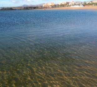 Schöner Strand, weiter entfernt ca. 10 Min zu Fuß