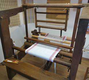 Historische Webstühle im Museum