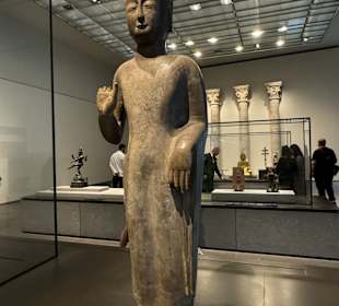 Louvre