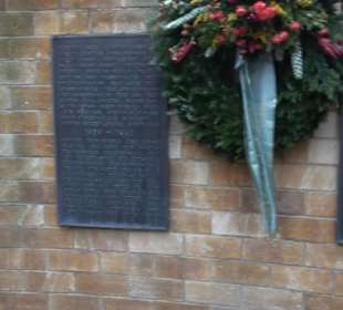 Kriegerdenkmal bei der Kirche