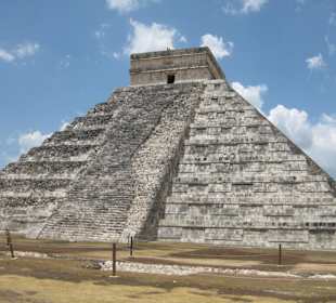 Die Kukulcan Pyramide von hinten