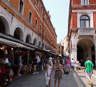 Venedig, Kanäle und Gassen mit Shops