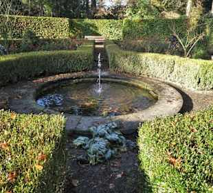 Im Heckengarten des Stadtparks