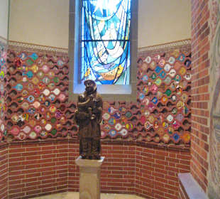 Die kleine Kapelle mit mit "Fischen im Netz"