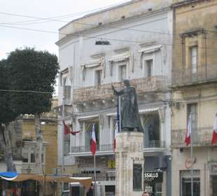 In Victoria am Pjazza Savina