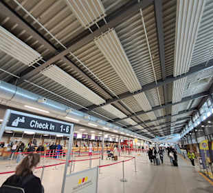 Flughafen Karlsruhe/ Baden-Baden (FKB) in Karlsruh