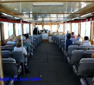 Unter Deck im Tourboot zur Rainbow Bridge