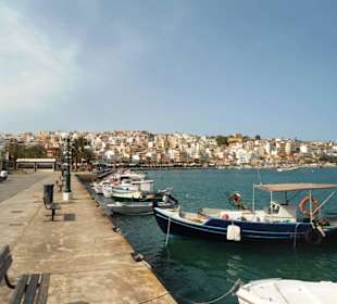 Promenade am Hafen bei Sitia